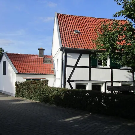 Fachwerkhaus Mit Garten Nah An Stadt Und